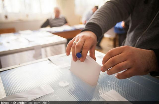 Quatre façons de permettre aux personnes handicapées de voter 